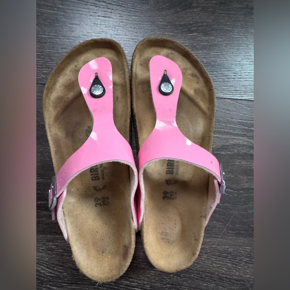 Birkenstock Gizah Sandals- Patent Leather Pink size 39
